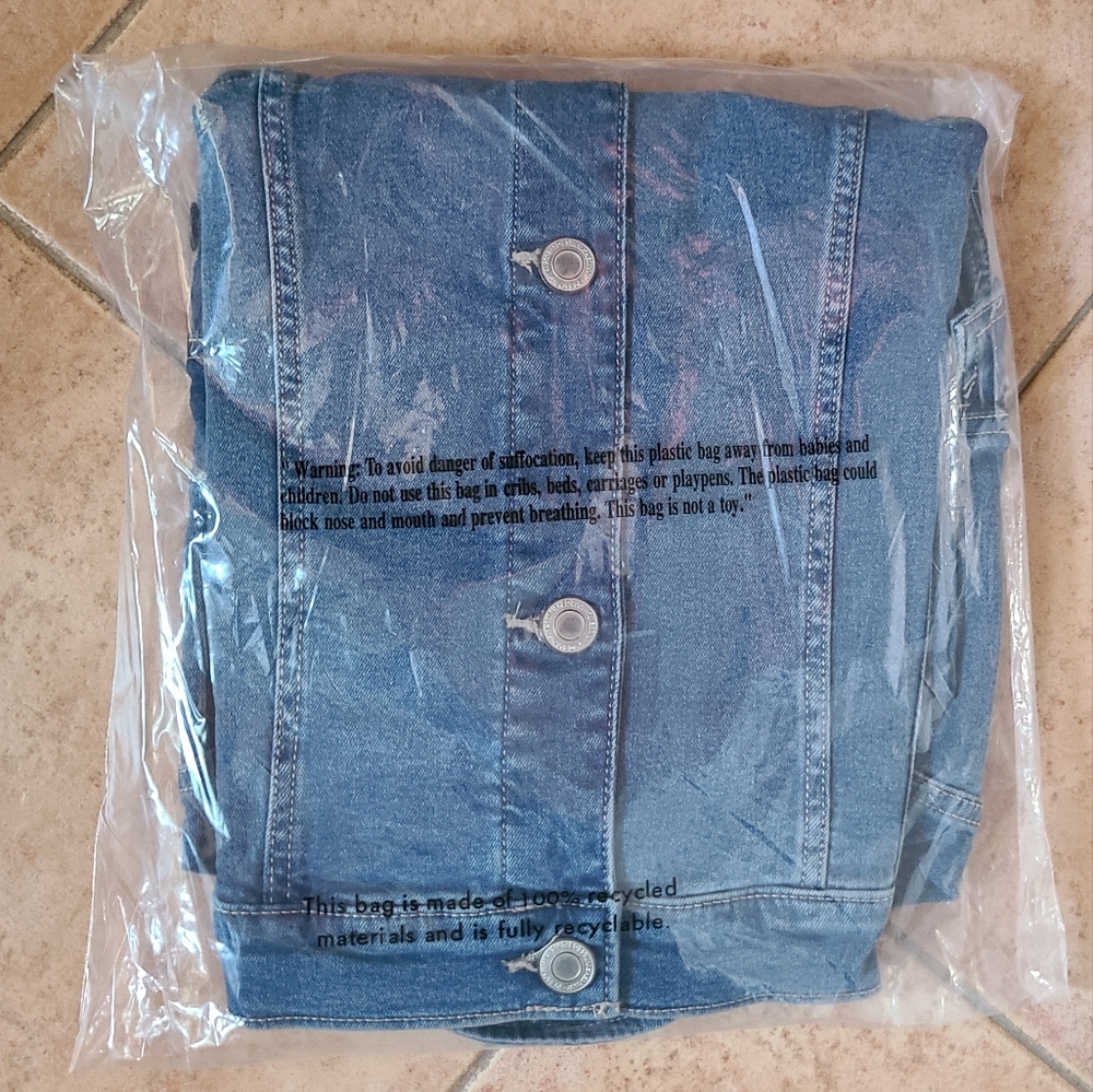 🥳FINAL PRICE👍🧥 NWT‼️ SO brand Juniors' Plus Size Jean Jacket - Picture 5 of 8